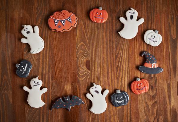 Top View of Halloween Cookies Laid Out in Circle
